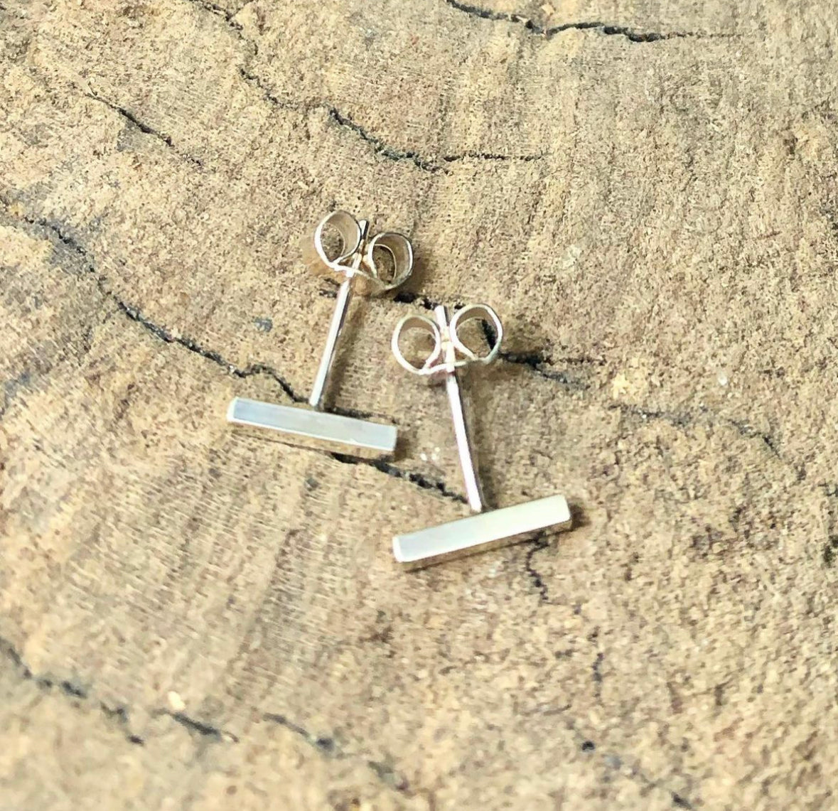 Silver staple studs